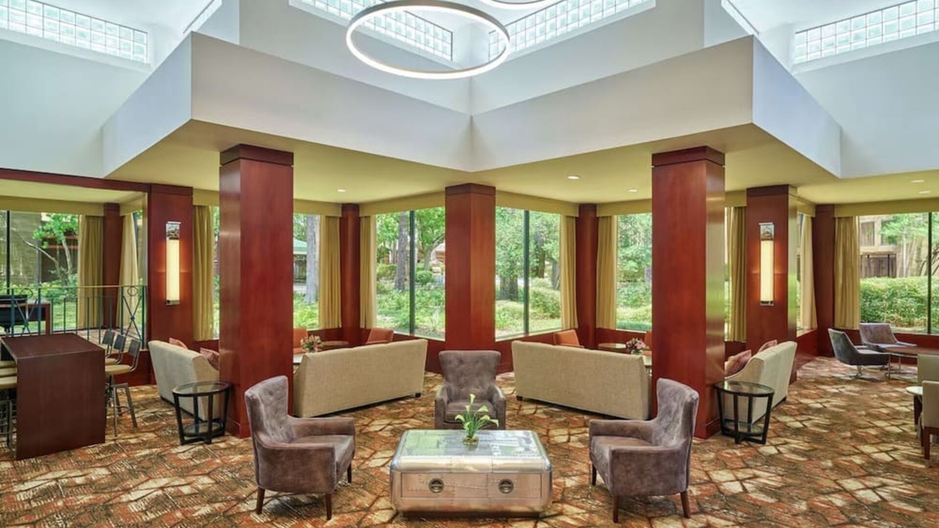 Lobby seating at DoubleTree By Hilton Houston Intercontinental Airport.