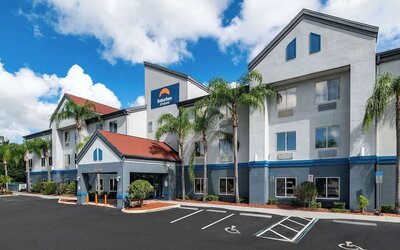 Parking available at Suburban Studios Orlando - Ocoee/Winter Garden.