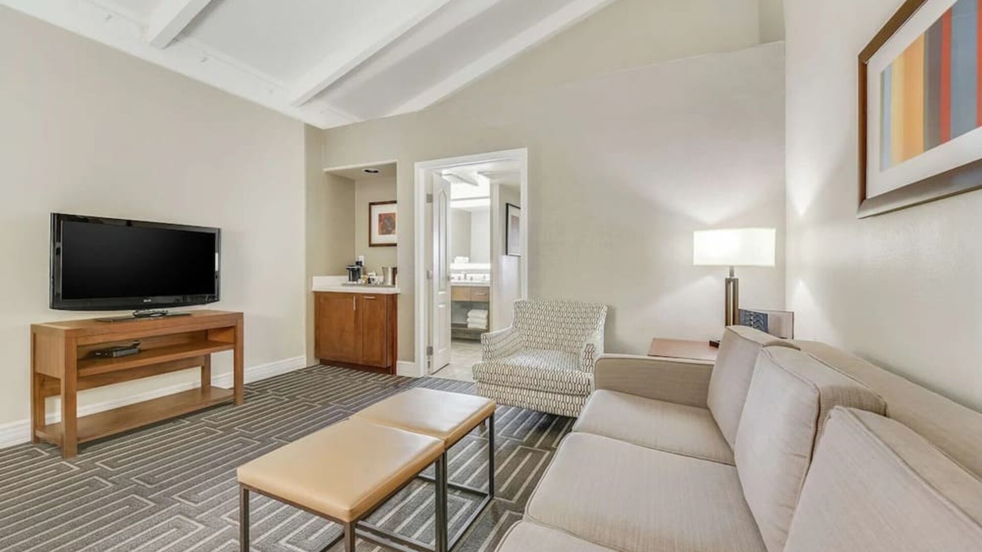 Day use room at Hilton Phoenix Tapatio Cliffs Resort.