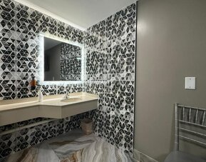 Day use room at Beauty Rest Hotel, Edison.