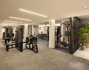 Fitness center at Hilton Heidelberg.