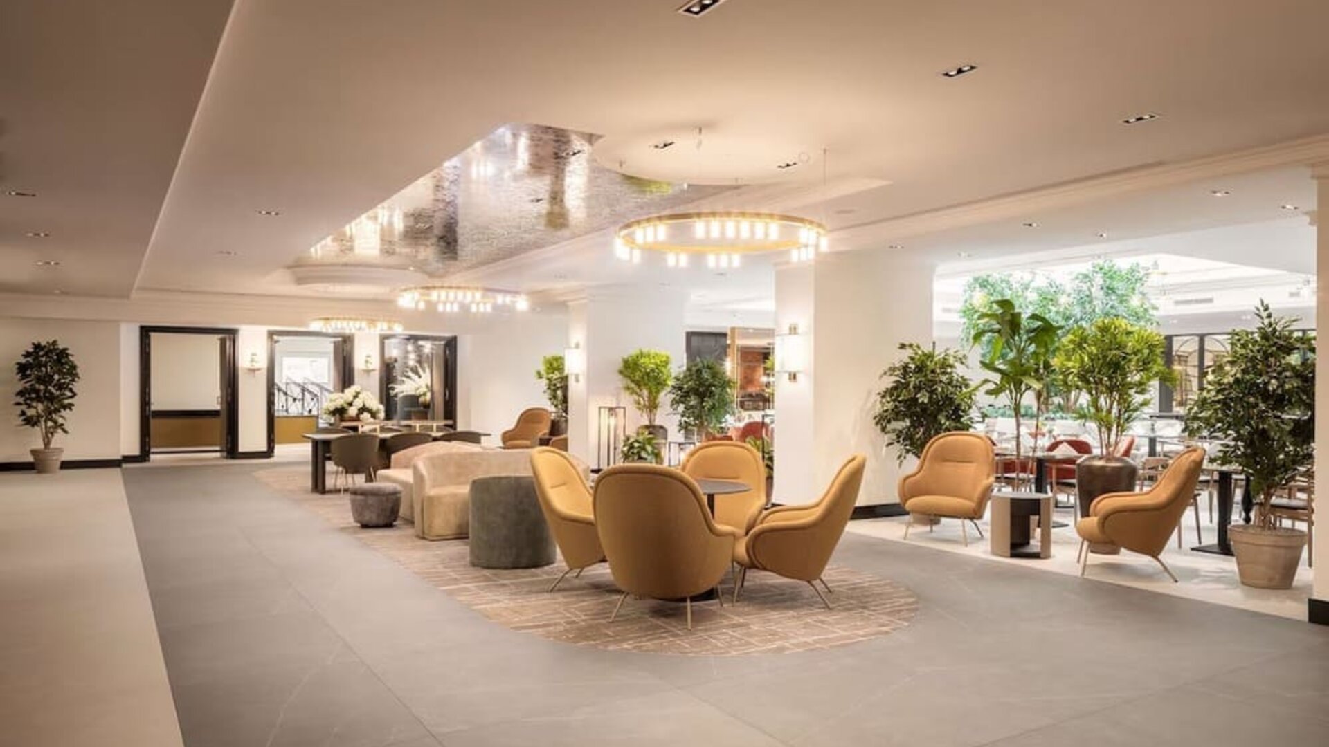 Lounge at Hilton Heidelberg.