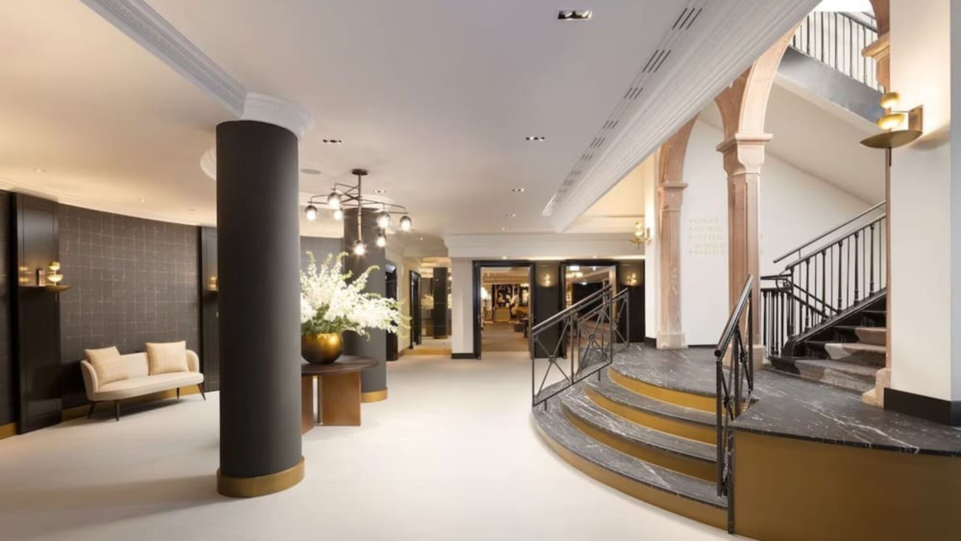 Reception are at Hilton Heidelberg.