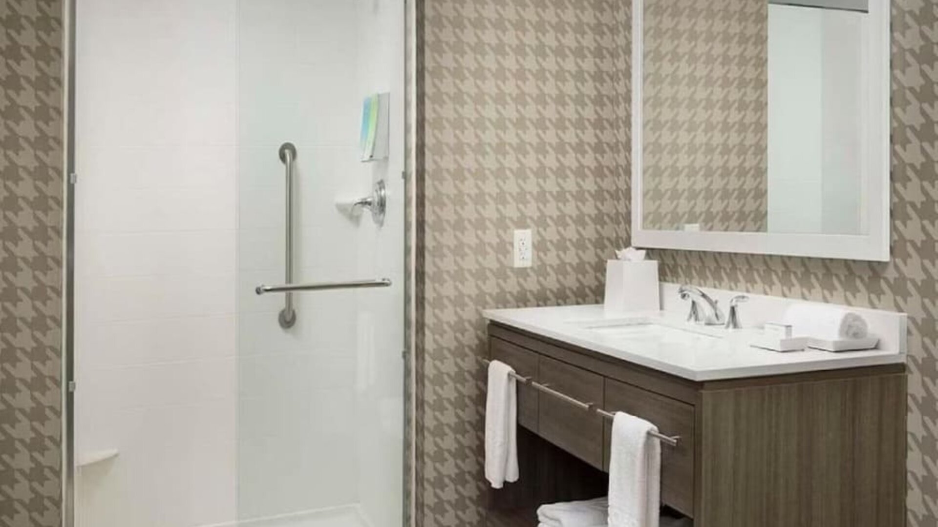 Day use room at Home2 Suites By Hilton Miami Doral West Airport.