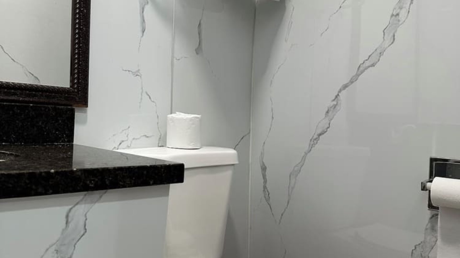 Day use room at Del Aire Inn.