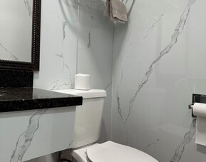 Day use room at Del Aire Inn.