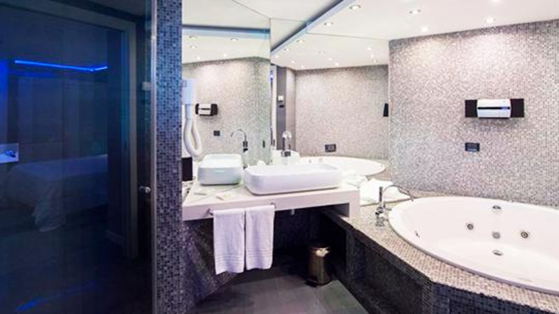 Ibis Styles Palermo Cristal