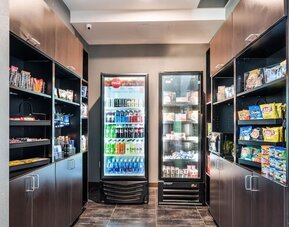 Snack bar at Holiday Inn Hotel & Suites Silicon Valley - Milpitas.