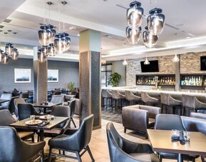 Dining room at Holiday Inn Hotel & Suites Silicon Valley - Milpitas.