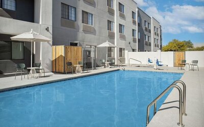 Outdoor pool at Spark By Hilton Tucson Airport.