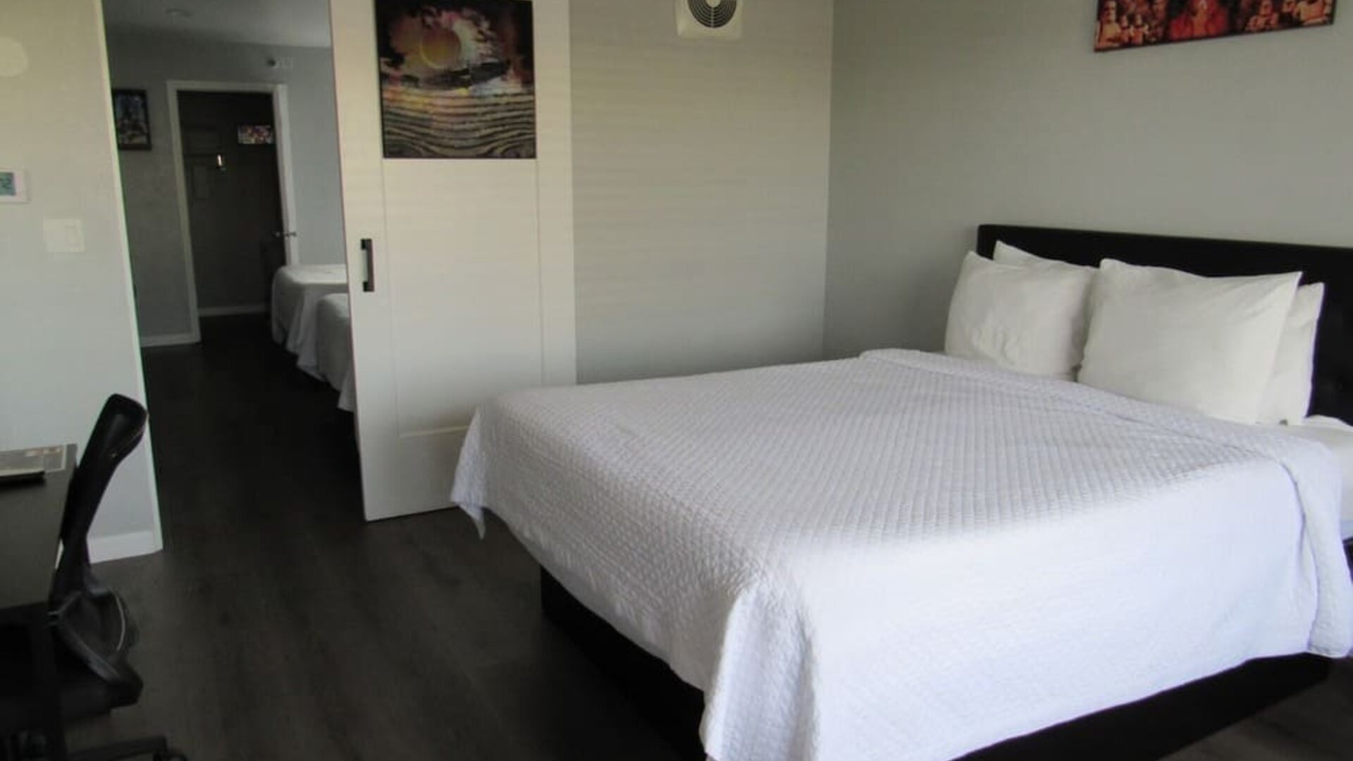 Day use room at Capri Suites Anaheim.