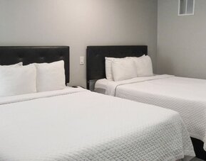 Day use room at Capri Suites Anaheim.