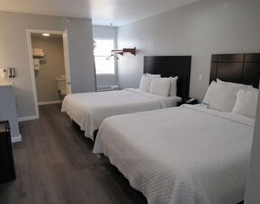 Day use room at Capri Suites Anaheim.