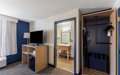 Day use room at Spark By Hilton Glendale Phoenix North.