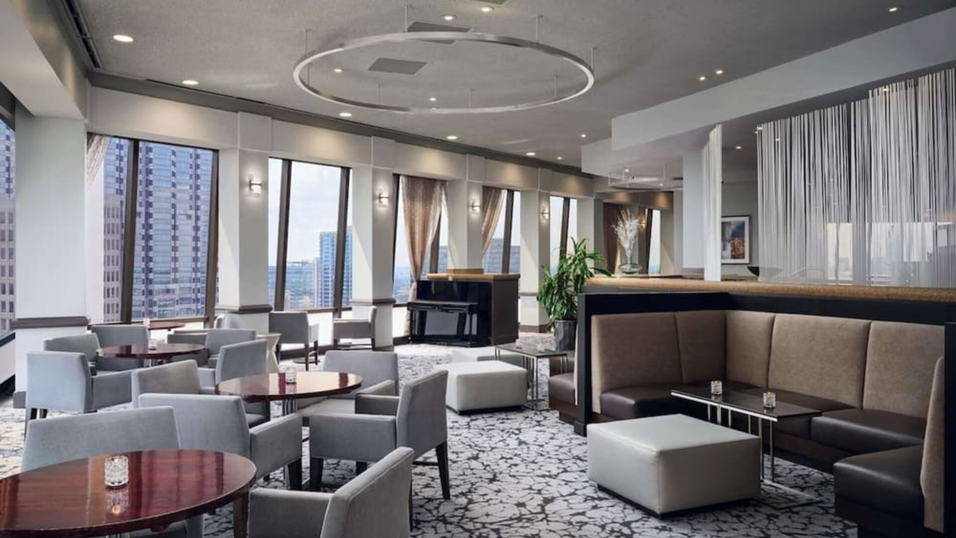 One of the 4 restaurants perfect for coworking at Hilton Atlanta.