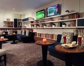 Coworking space at Atlanta Marriott Northwest At Galleria.