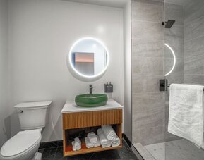 Guest bathroom at LYFE INN & SUITES By AGA.