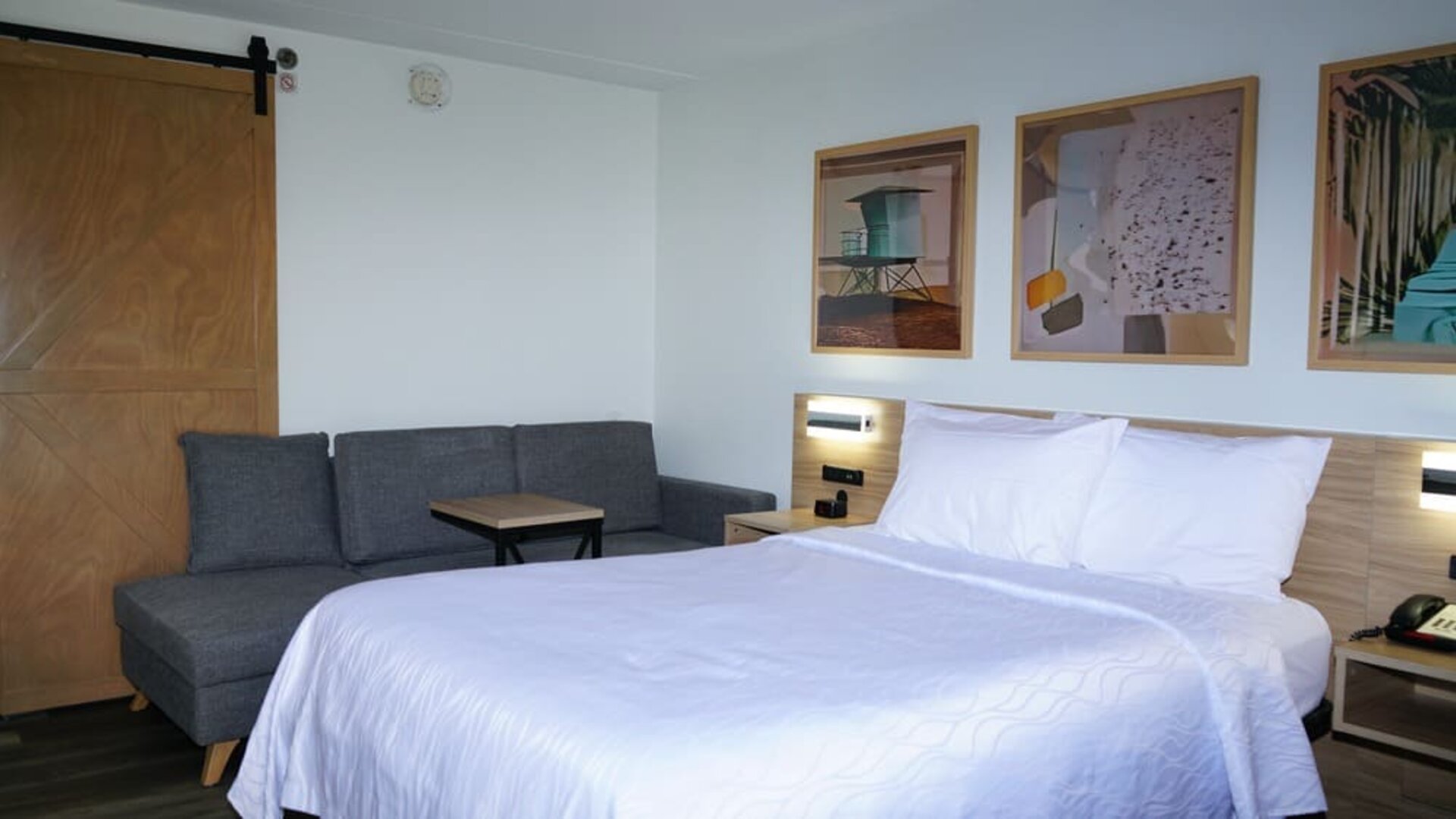 Day use room at Waterfront Inn PHL Airport.