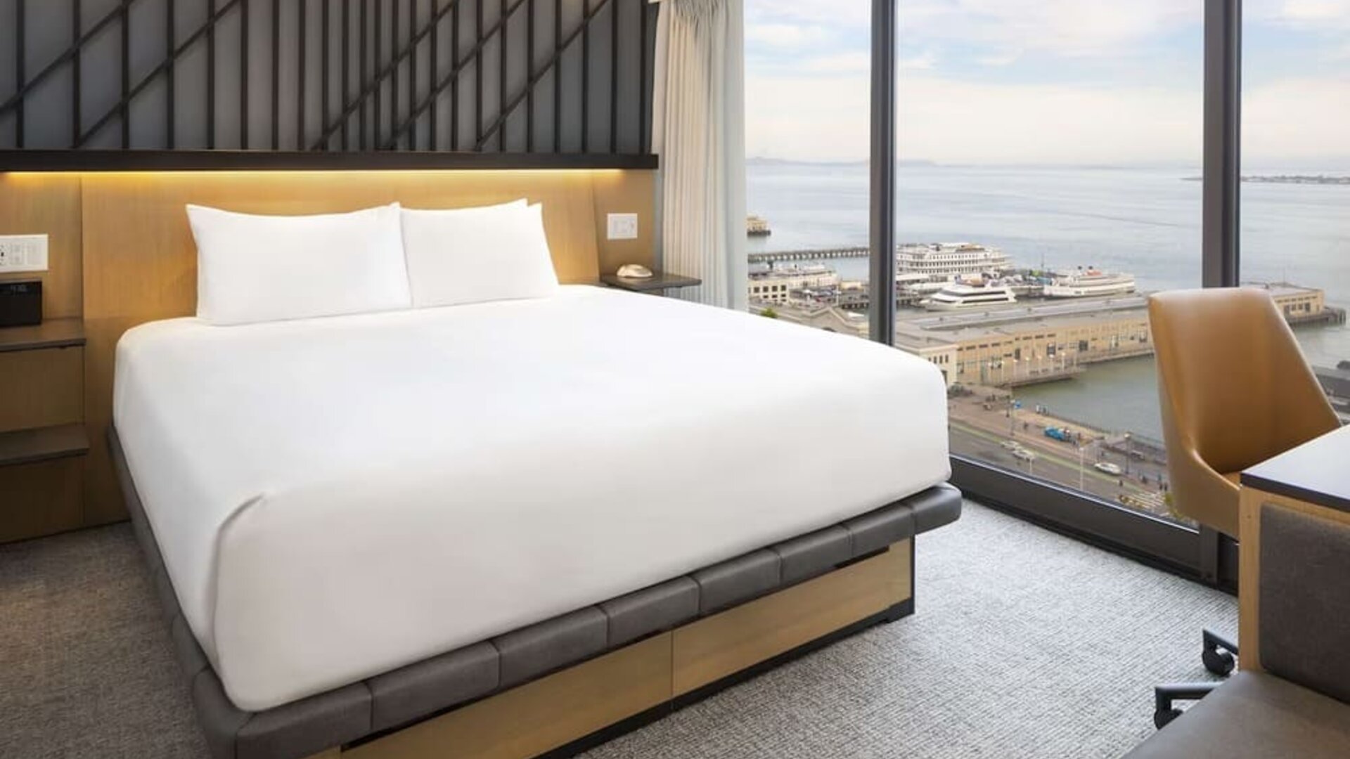 Hotel room with view over the water at Hyatt Regency San Francisco.