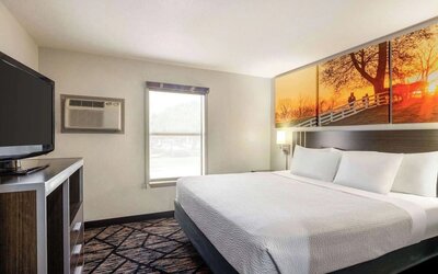 Day use room at Days Inn By Wyndham San Antonio Near Fiesta Park.