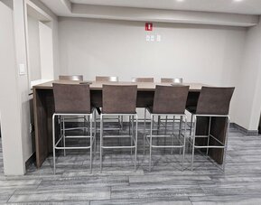 Meeting space at Baymont By Wyndham Davenport.