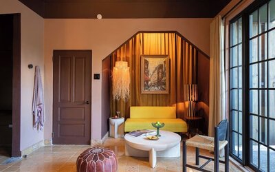 Meeting space at DREAMCATCHER By DW.