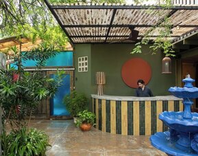 Reception desk at DREAMCATCHER By DW.