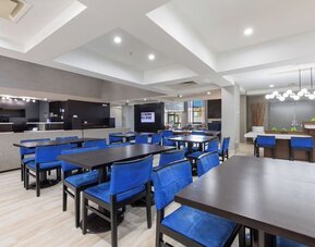 Dining area at Best Western Plus Elgin - Chicago.