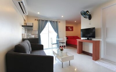 Day use room at Walking Street Guest House.