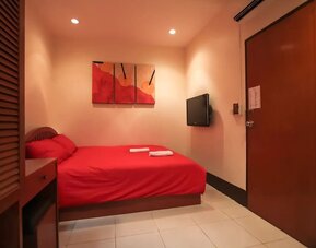 Day use room at Walking Street Guest House.