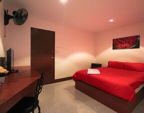 Day use room at Walking Street Guest House.