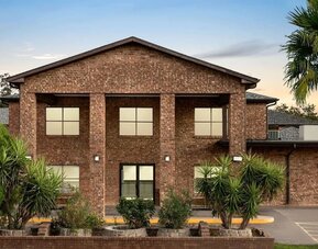 Hotel exterior at Super 8 By Wyndham Universal City.