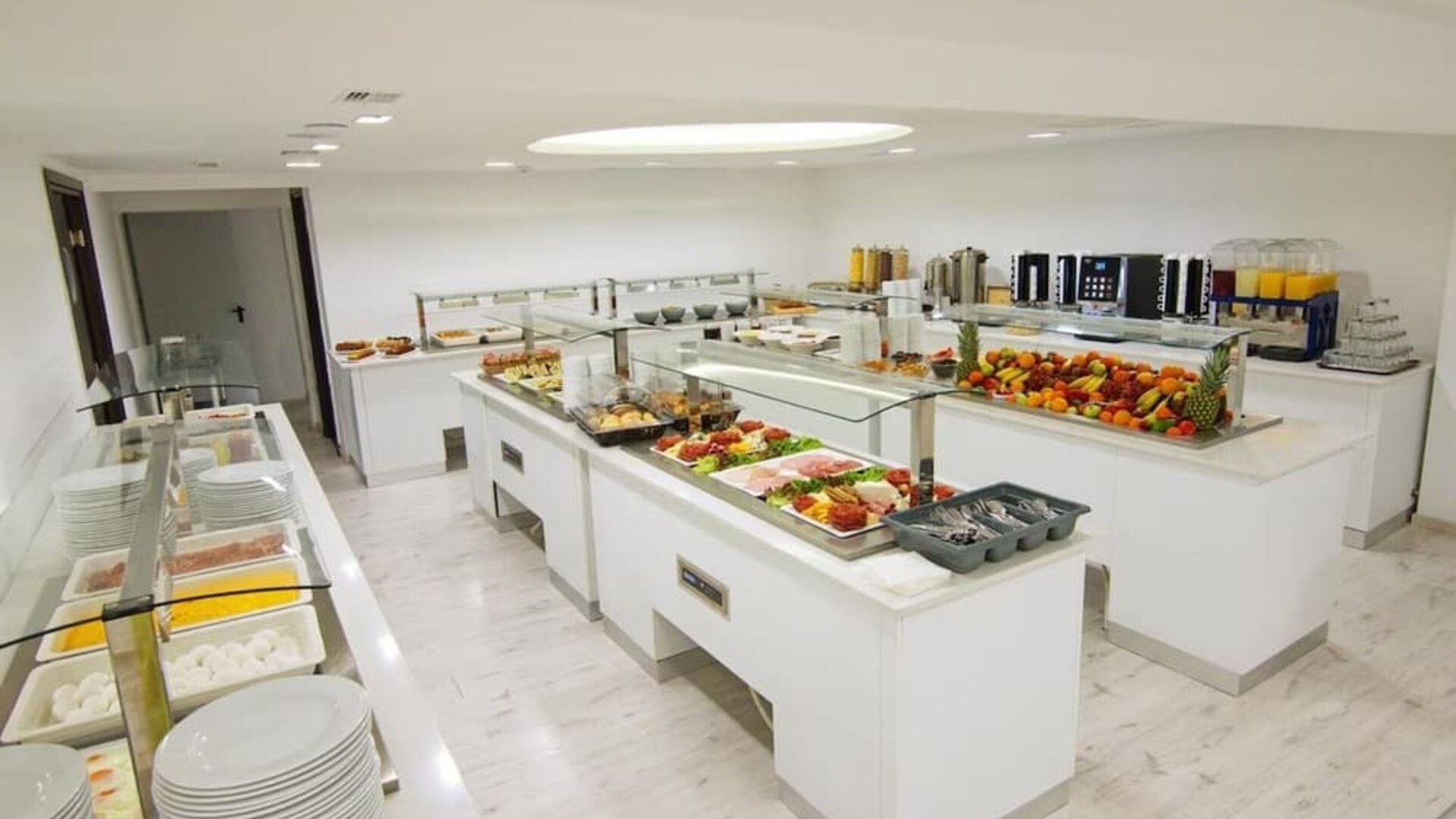 Breakfast available at Boss Boutique Athens.