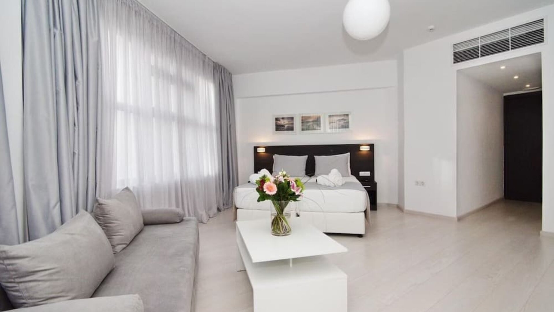 Day use room at Boss Boutique Athens.