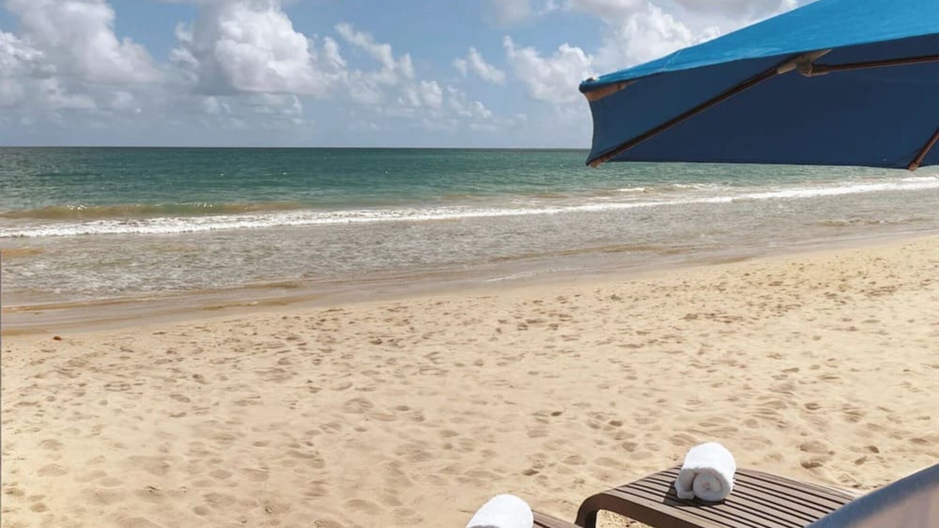 Beach access at Aire De O:live.