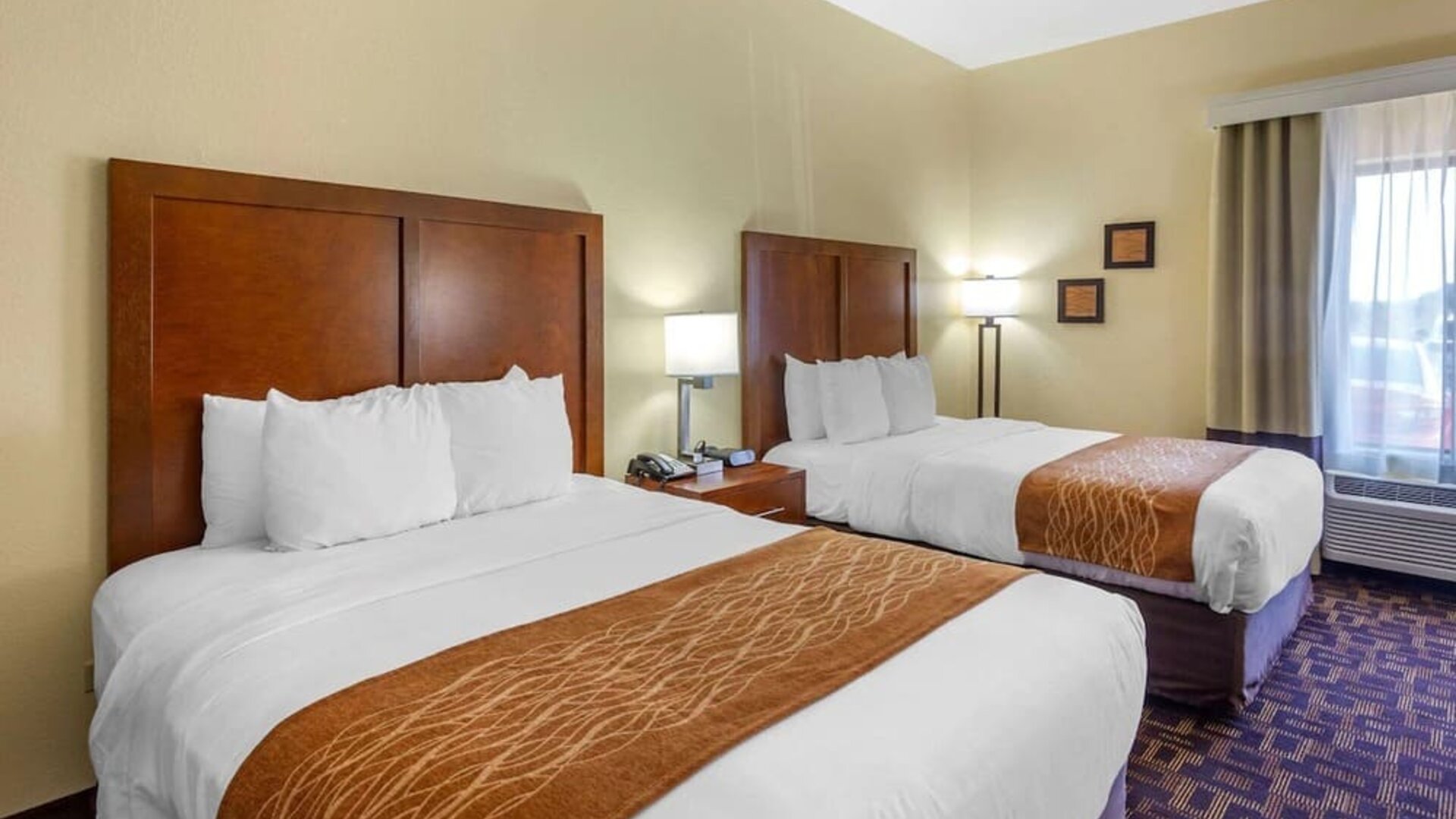 Day use room at Comfort Inn & Suites North Aurora - Naperville.