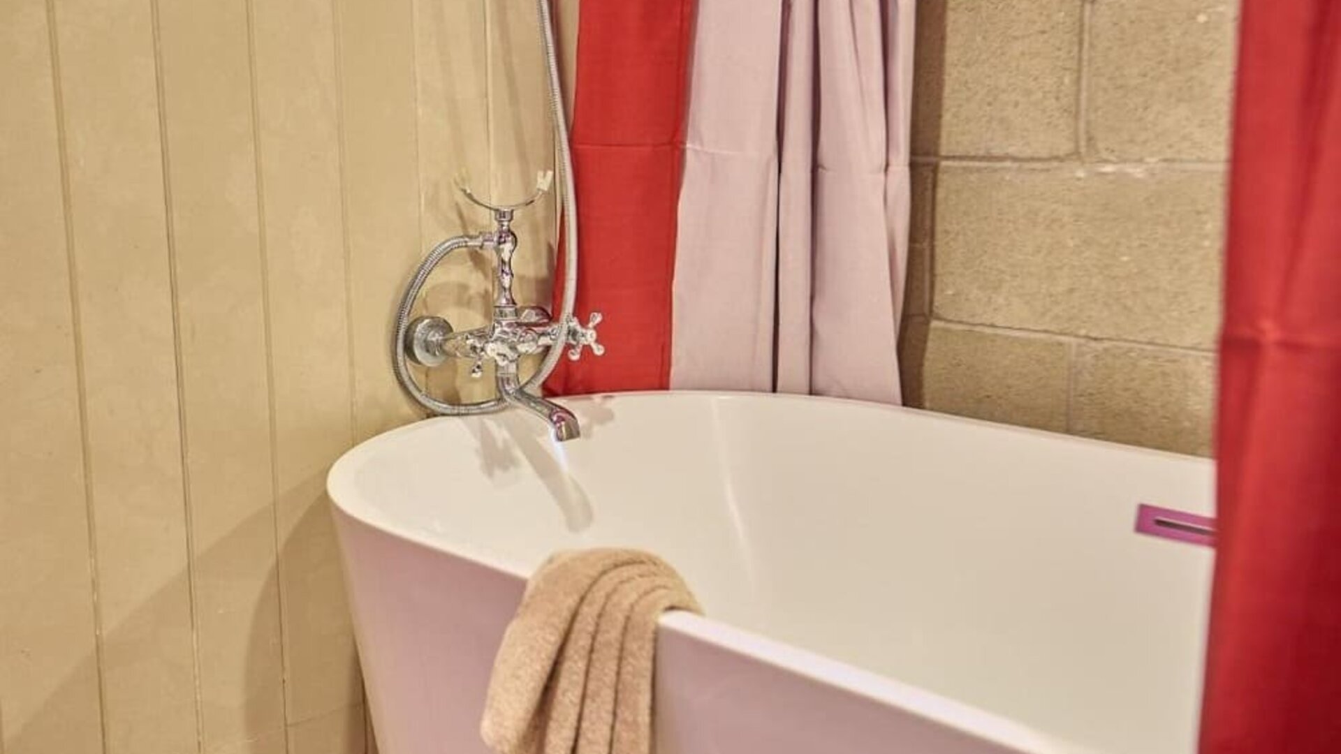 Hot tub at Beverly Hills Spanish.