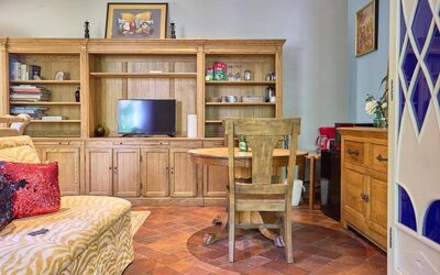 Dining room at Beverly Hills Spanish.