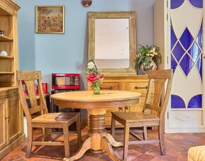 Dining room at Beverly Hills Spanish.