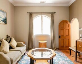 TV lounge area at Beverly Hills Spanish.