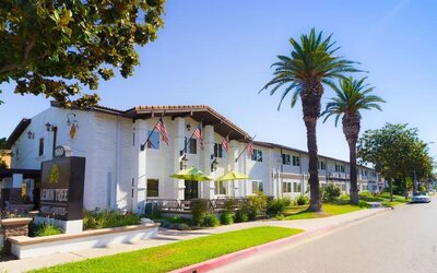 Hotel exterior at Lemon Tree Hotel & Suites Anaheim.