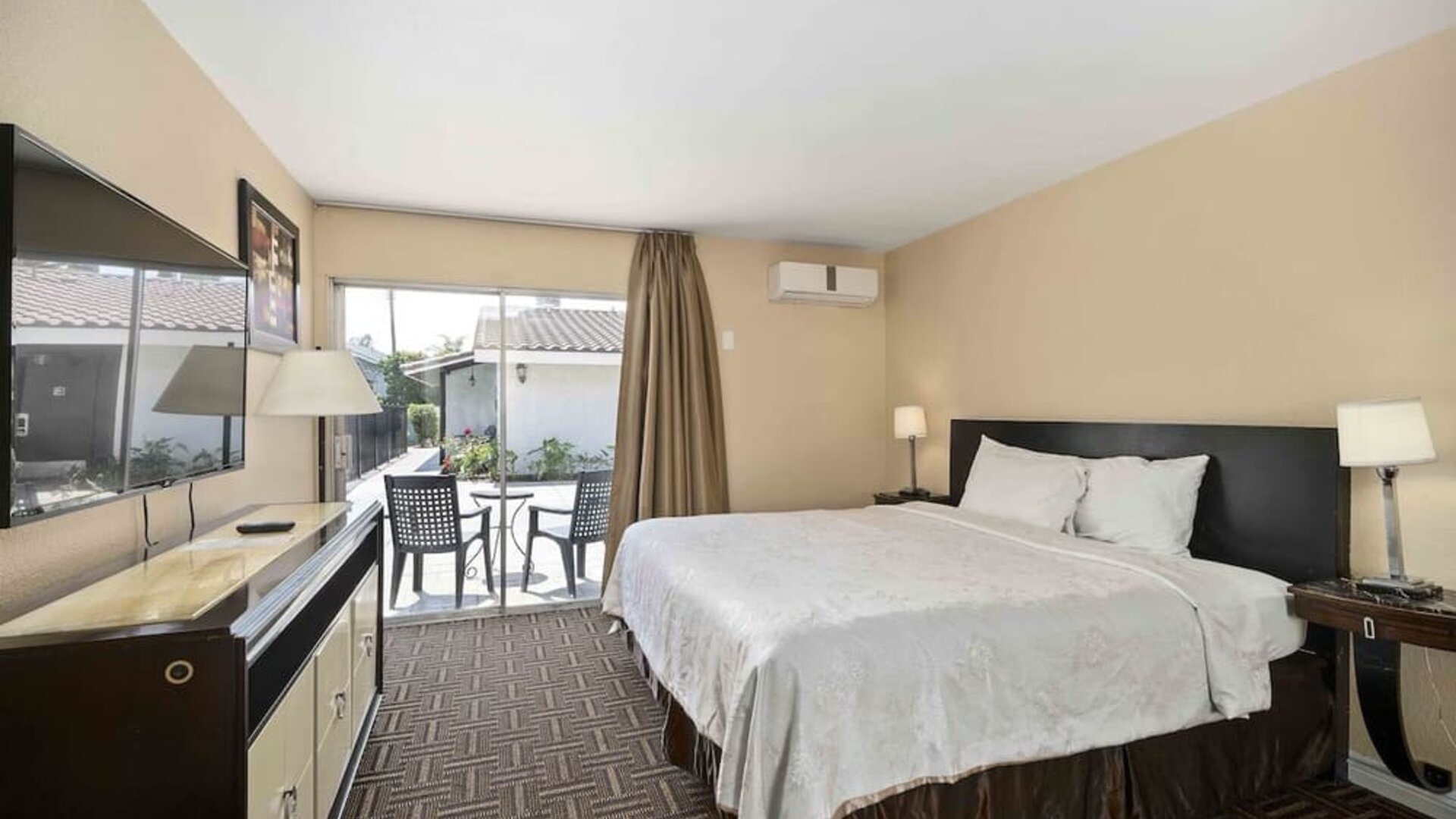 Day use room at Lemon Tree Hotel & Suites Anaheim.