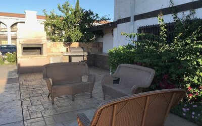 Outdoor terrace at Lemon Tree Hotel & Suites Anaheim.