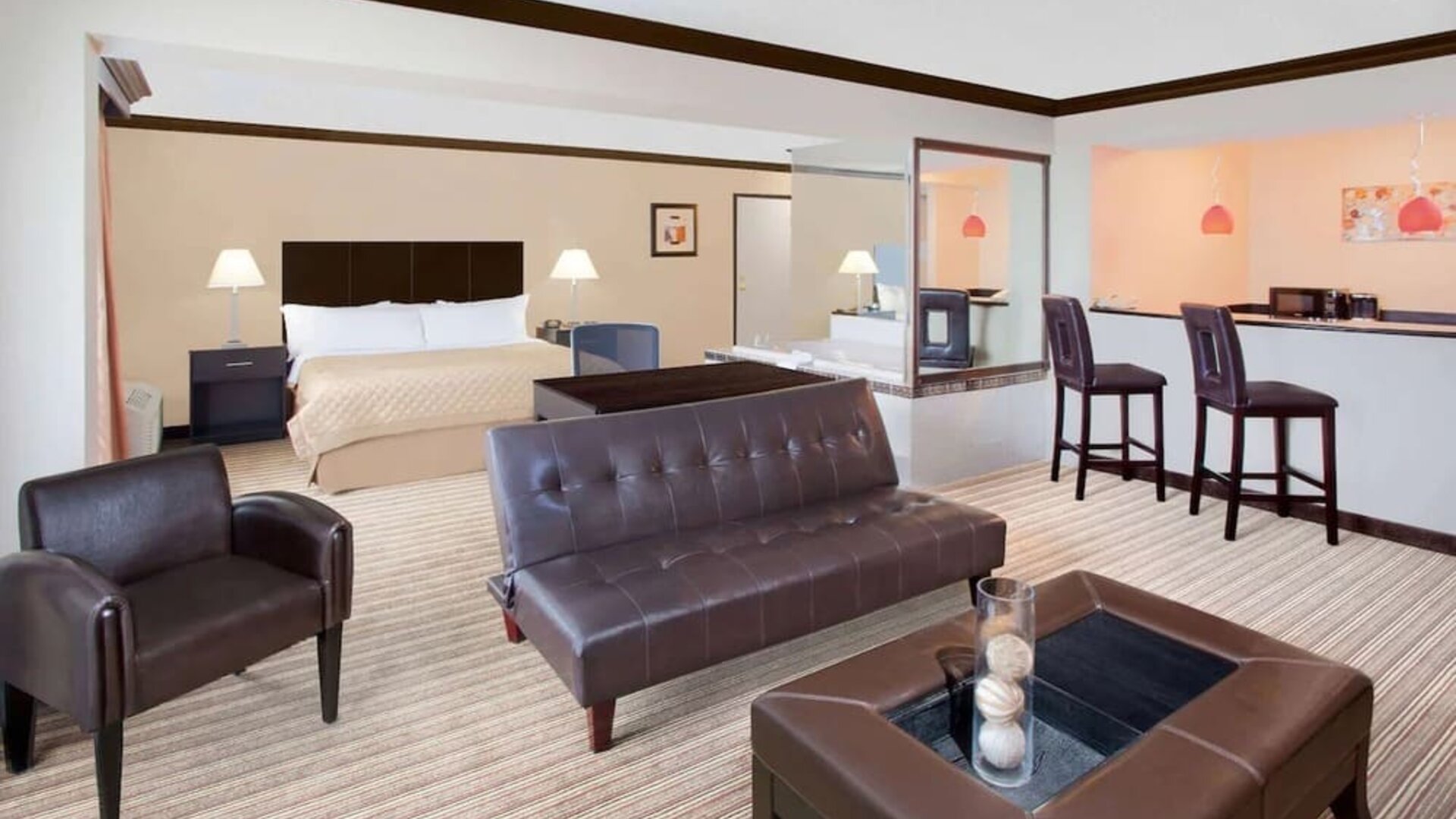 Lounge area at Wyndham Garden Schaumburg Chicago Northwest.