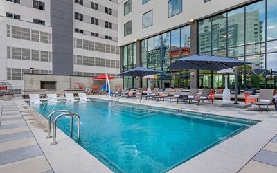 Cambria Hotel Austin Downtown