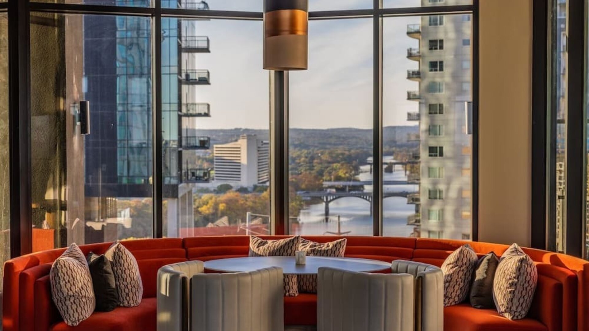 Cambria Hotel Austin Downtown