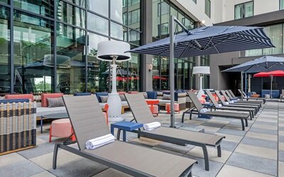 Cambria Hotel Austin Downtown