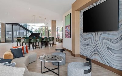 Cambria Hotel Austin Downtown