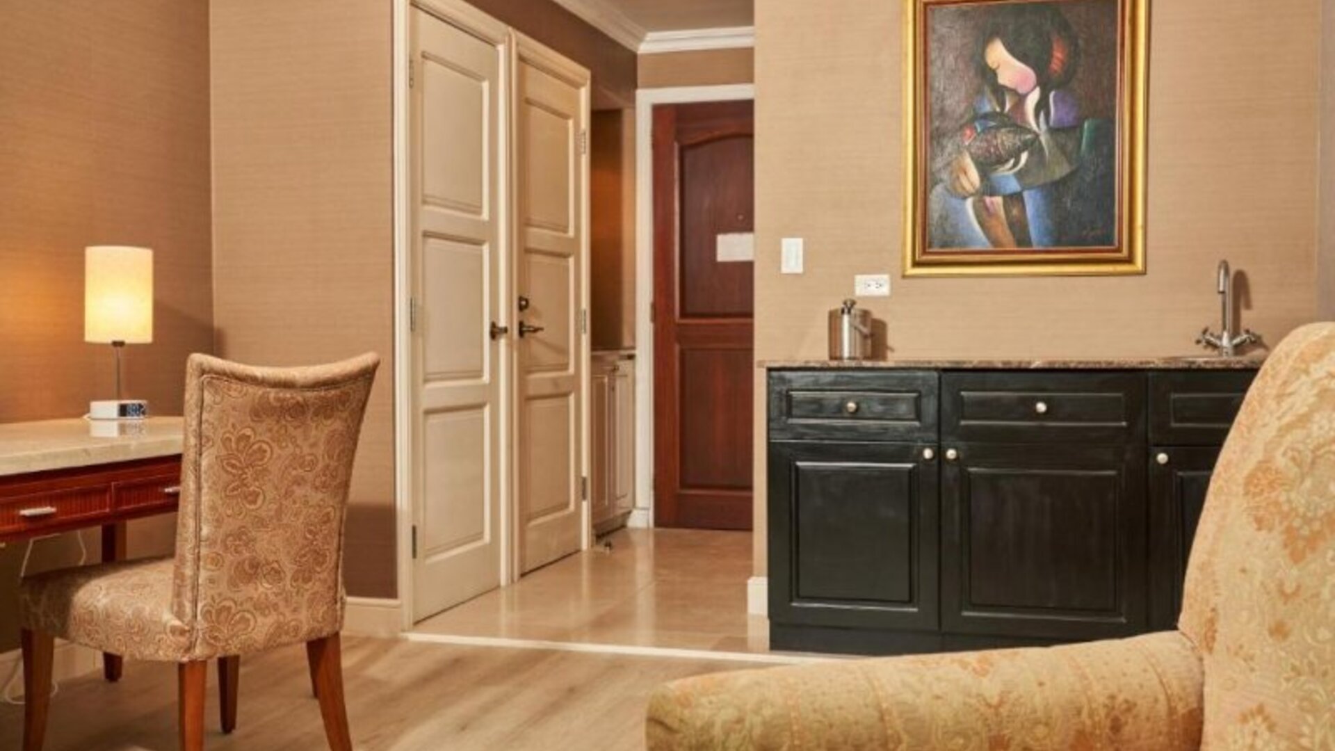 Waymore Hotel Spa & Casino