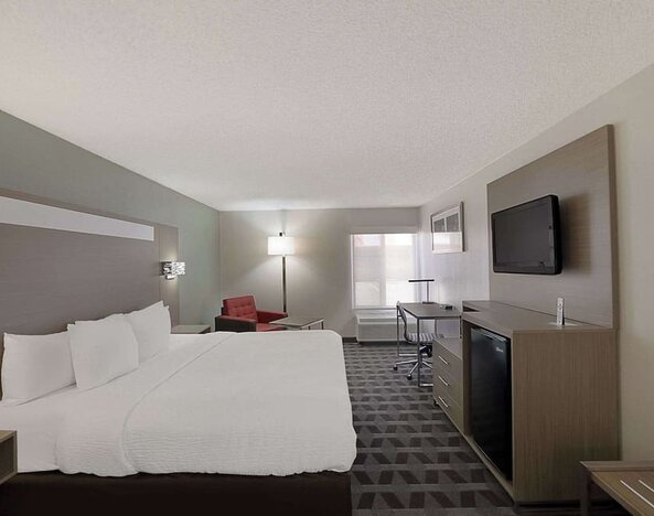 Day use room at Quality Inn & Suites Irving DFW Airport South.